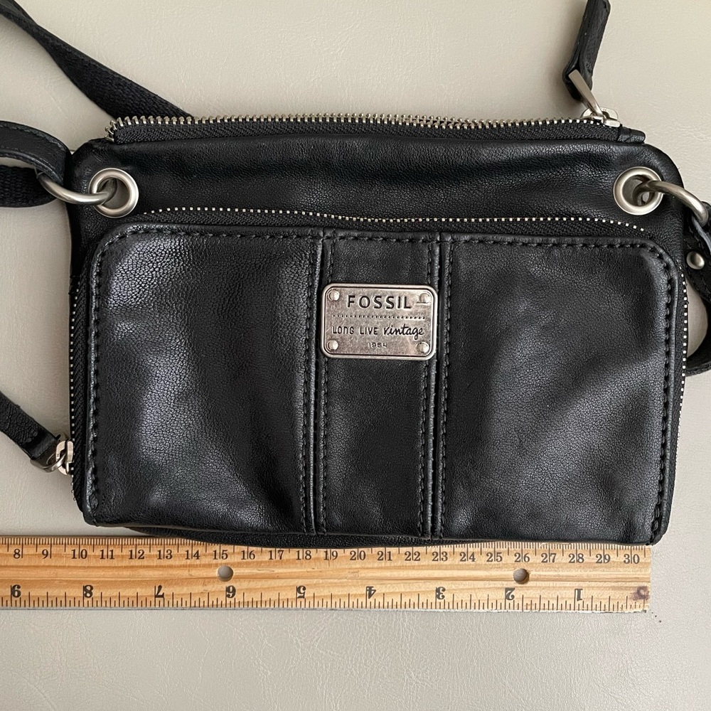 Fossil Black Genuine Leather Crossbody Bag with Silver Accents - Picture 5 of 9